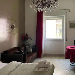 https://fabiola-holiday-house.it-romehotels.com