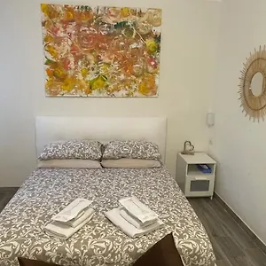 https://marand-house-rome.it-romehotels.com